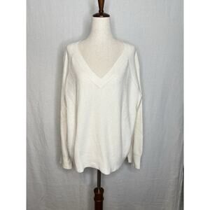 Old Navy Women's Cream and White Jumper